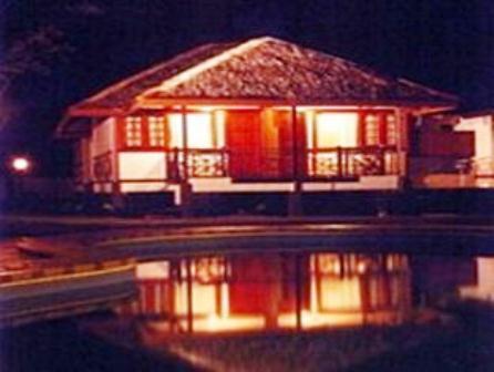 Duta Sands Beach Resort Kuantan Buitenkant foto